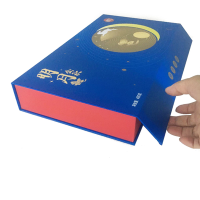 Squisita confezione di scatole regalo in cartone rigido con vassoio di plastica