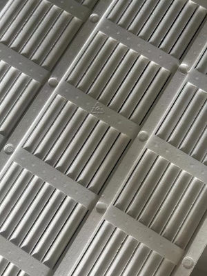 EPS EPP EPOMucco-leak plate Piastra filtrante Isolamento del soffitto Plafondo sospeso Tavola di drenaggio
