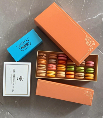 Imballaggio in scatola di carta trasparente Scatola per l'esposizione dei macaroni Scatola per l'esposizione dei macaroni vassoio per i macaroni Scatola regalo per i macaroni Imballaggio per i macaroni al cioccolato Imballaggio con coperchio superiore e inferiore