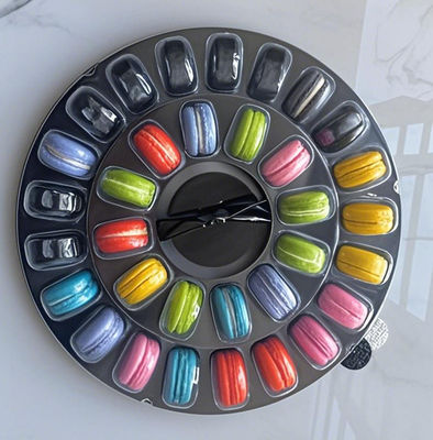 Confezione regalo di macaron personalizzata, confezione di macaron in carta personalizzata, confezione di macaron in plastica personalizzata