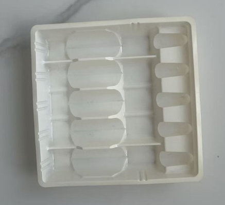 Il produttore fornisce 3 ml di vassoio per aghi in polvere di plastica all' interno di una bottiglia di Xilin